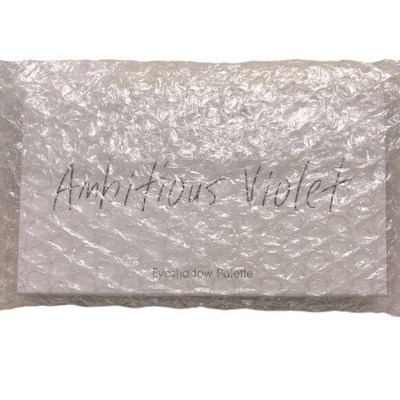 WINGME Cosmetics Ambitious Violet Eyeshadow Palette - Picture 2 of 2